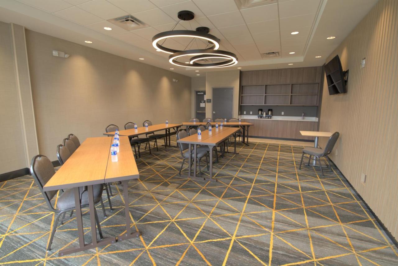 Holiday Inn & Suites - Hopkinsville - Convention Ctr By Ihg Exterior photo